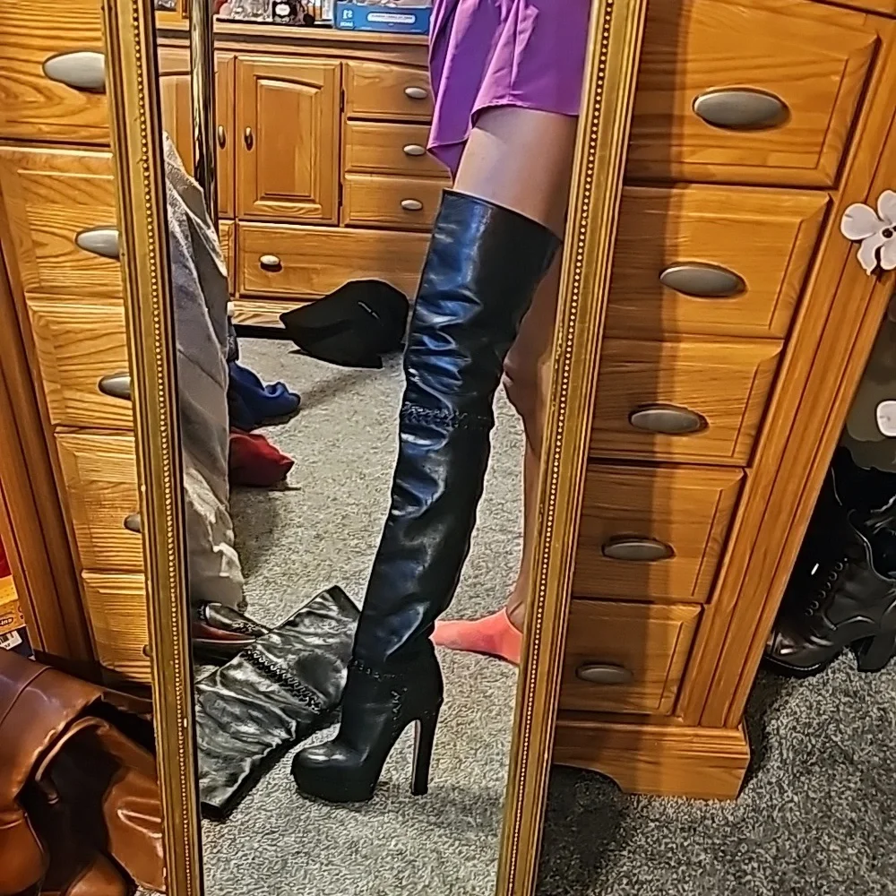 Christian louboutin black thigh high boots - Picture 16 of 16